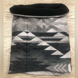 Buff Polar Fleece-Lined Neck Gaiter -  Geometric Patterned Thermal Neck Warner